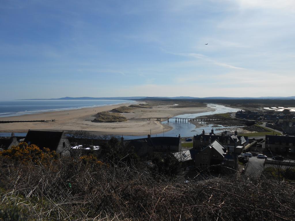 Jomarnic B&B Lossiemouth Exterior photo