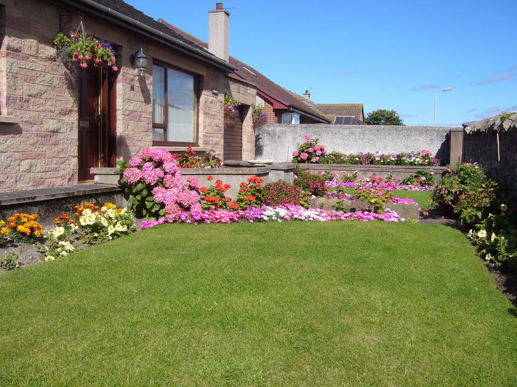 Jomarnic B&B Lossiemouth Exterior photo